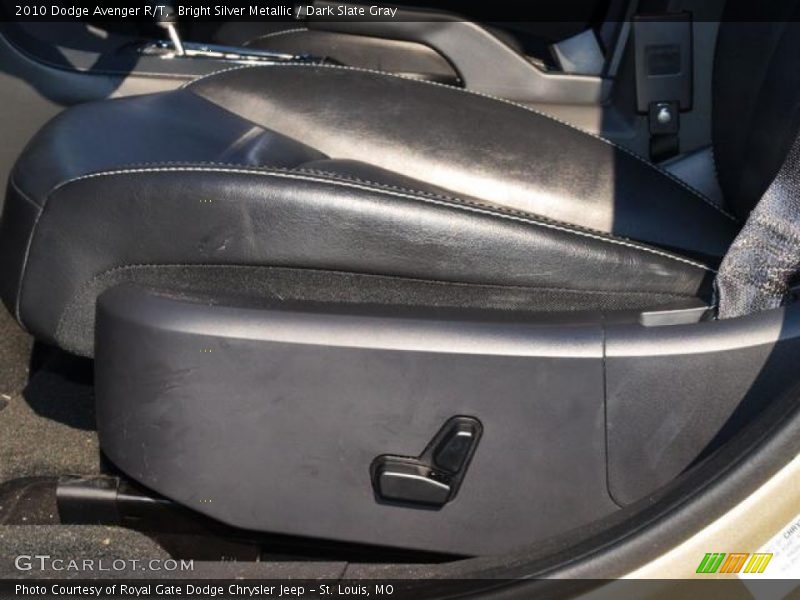 Bright Silver Metallic / Dark Slate Gray 2010 Dodge Avenger R/T