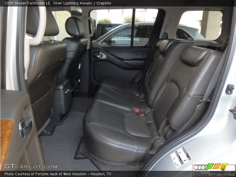 Silver Lightning Metallic / Graphite 2005 Nissan Pathfinder LE