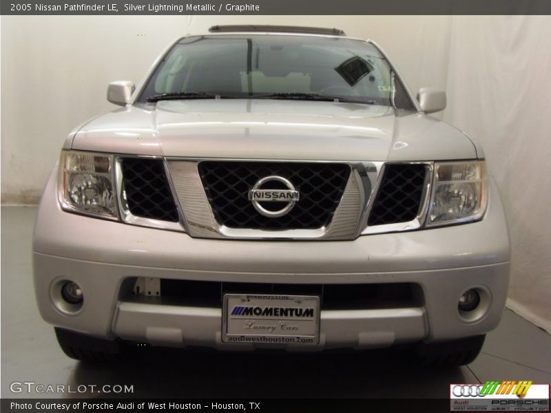 Silver Lightning Metallic / Graphite 2005 Nissan Pathfinder LE