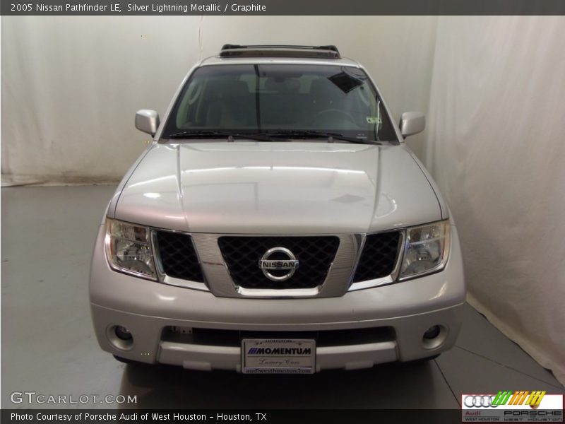 Silver Lightning Metallic / Graphite 2005 Nissan Pathfinder LE