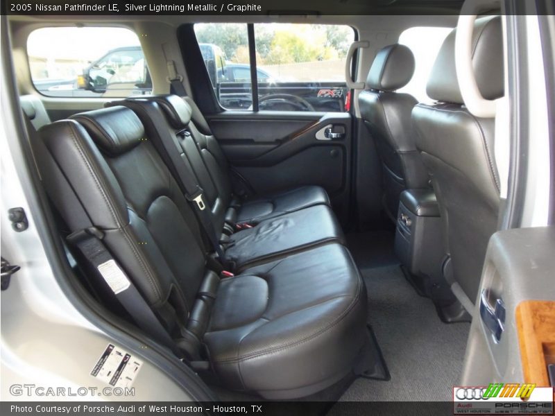 Silver Lightning Metallic / Graphite 2005 Nissan Pathfinder LE