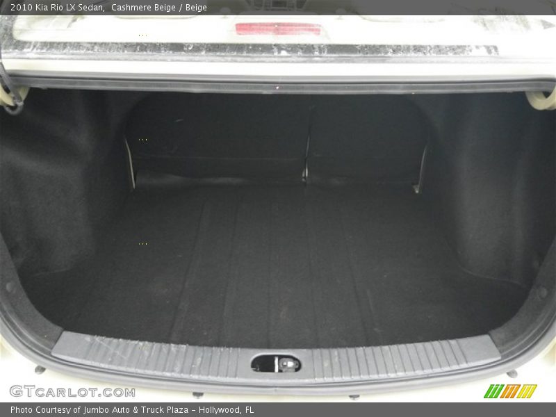  2010 Rio LX Sedan Trunk