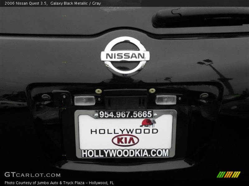 Galaxy Black Metallic / Gray 2006 Nissan Quest 3.5