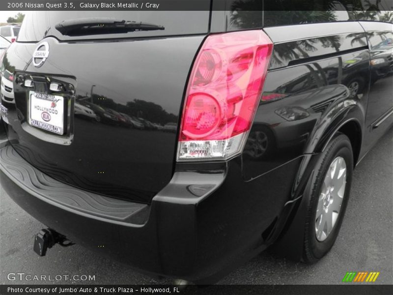 Galaxy Black Metallic / Gray 2006 Nissan Quest 3.5