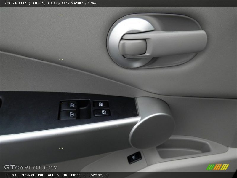 Galaxy Black Metallic / Gray 2006 Nissan Quest 3.5