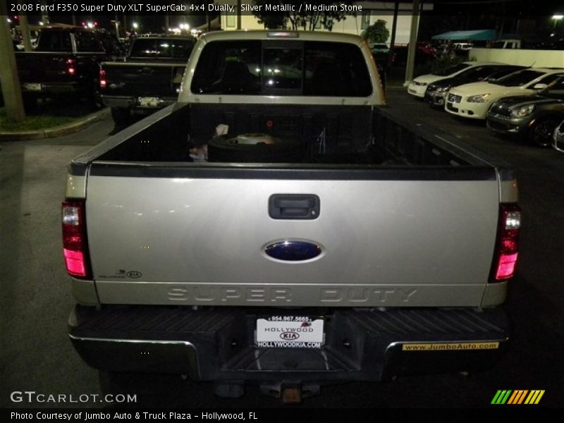 Silver Metallic / Medium Stone 2008 Ford F350 Super Duty XLT SuperCab 4x4 Dually