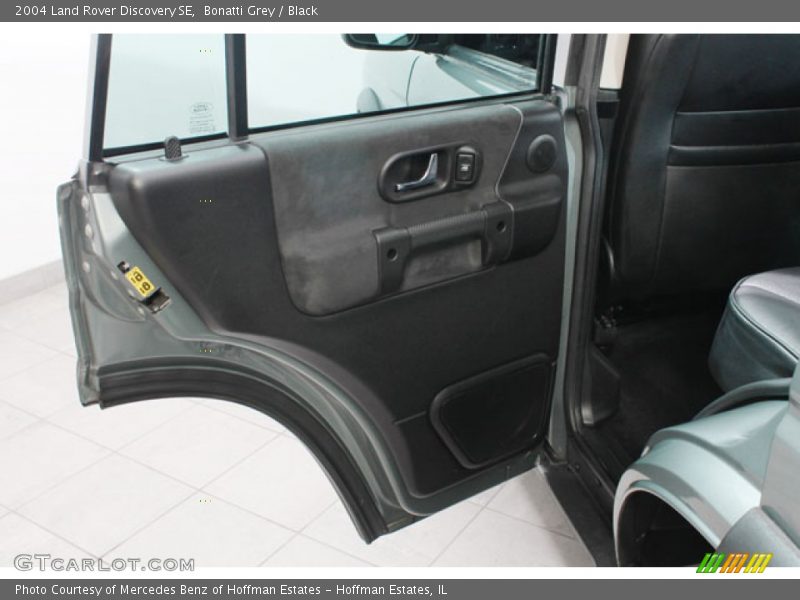 Bonatti Grey / Black 2004 Land Rover Discovery SE