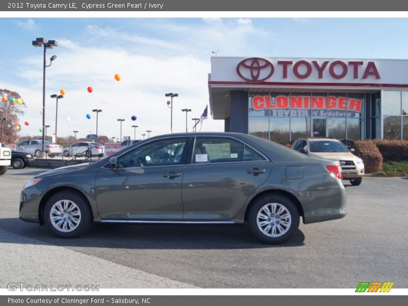 Cypress Green Pearl / Ivory 2012 Toyota Camry LE