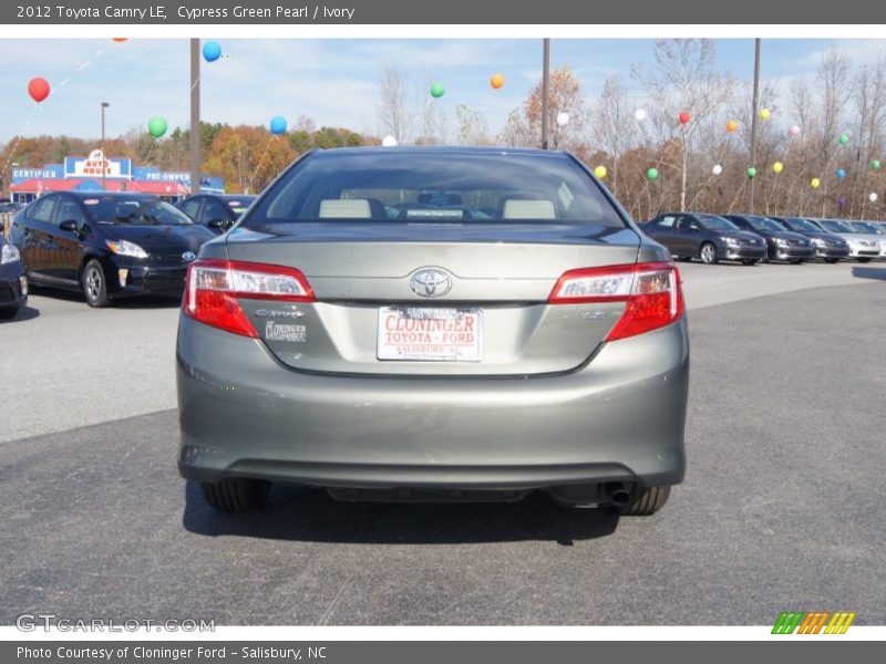 Cypress Green Pearl / Ivory 2012 Toyota Camry LE