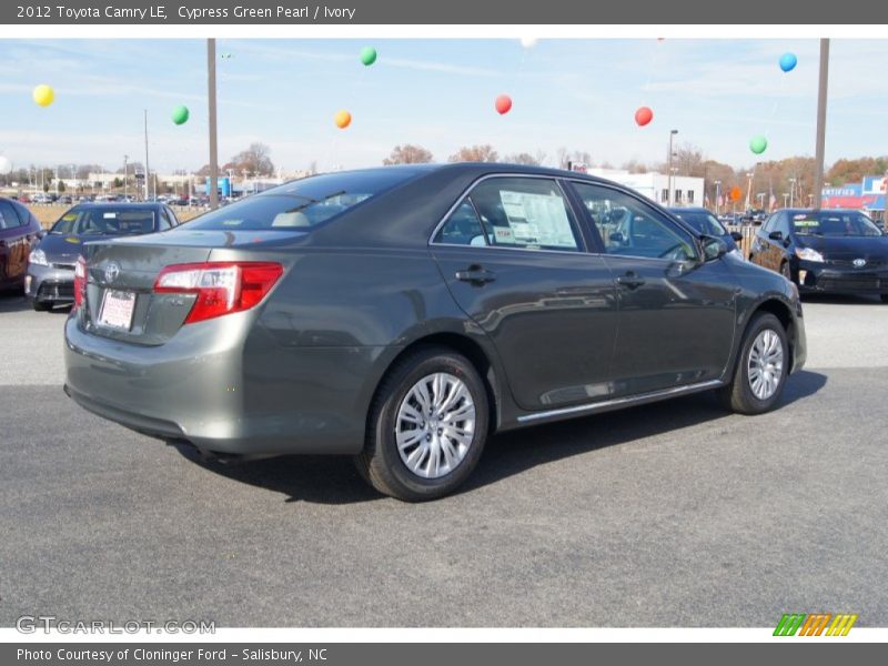 Cypress Green Pearl / Ivory 2012 Toyota Camry LE