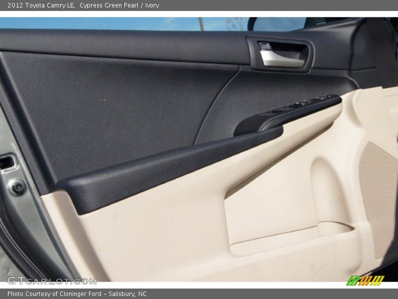 Cypress Green Pearl / Ivory 2012 Toyota Camry LE