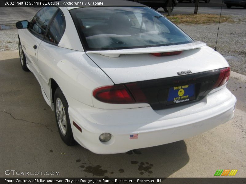 Arctic White / Graphite 2002 Pontiac Sunfire SE Coupe