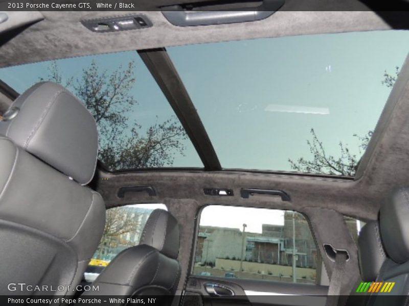 Sunroof of 2013 Cayenne GTS