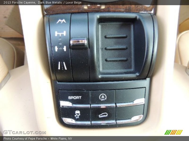 Controls of 2013 Cayenne 