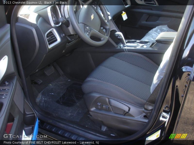 Black / Jet Black 2013 Chevrolet Equinox LS