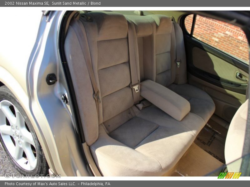Sunlit Sand Metallic / Blond 2002 Nissan Maxima SE