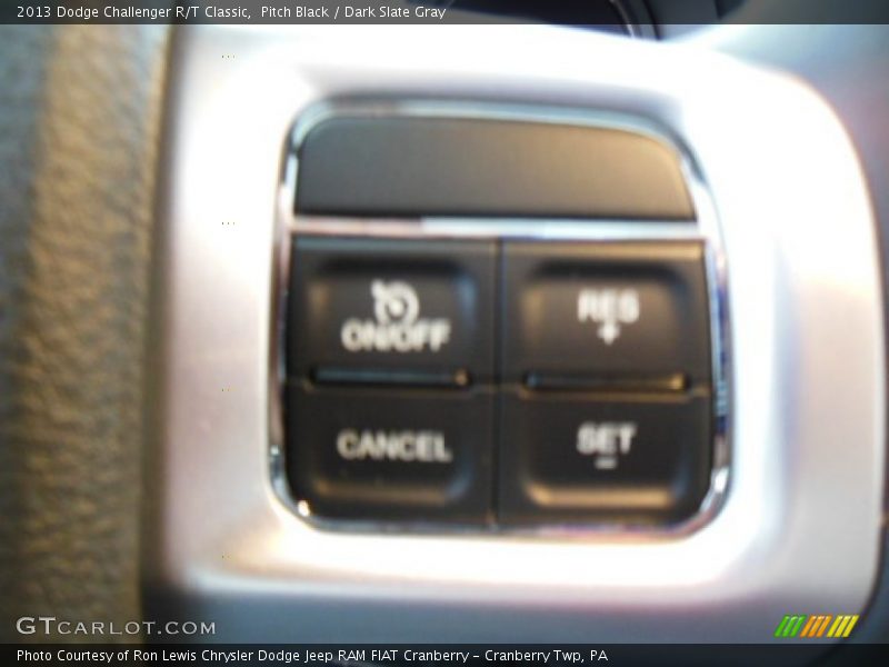 Pitch Black / Dark Slate Gray 2013 Dodge Challenger R/T Classic