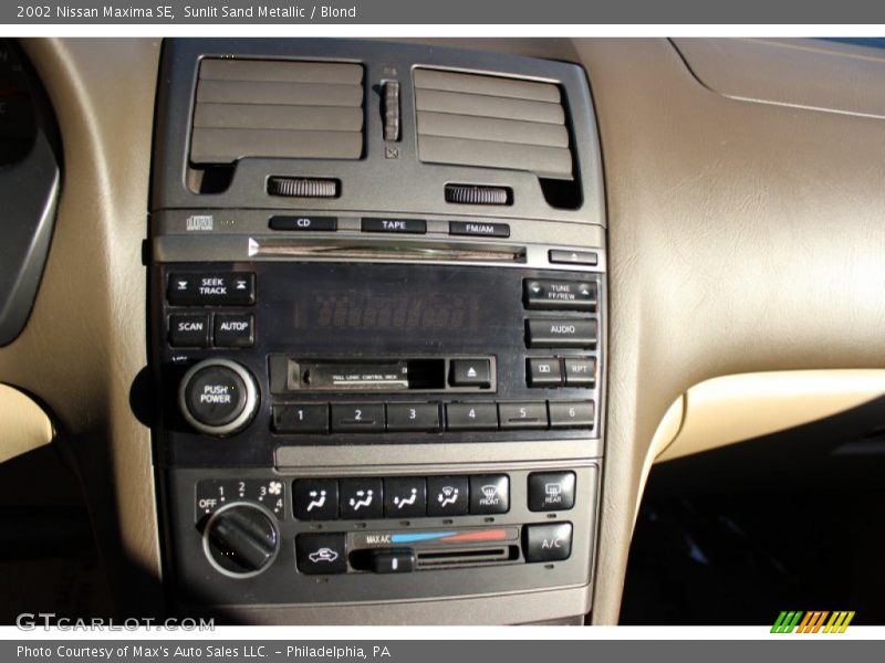 Sunlit Sand Metallic / Blond 2002 Nissan Maxima SE