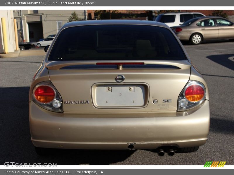 Sunlit Sand Metallic / Blond 2002 Nissan Maxima SE