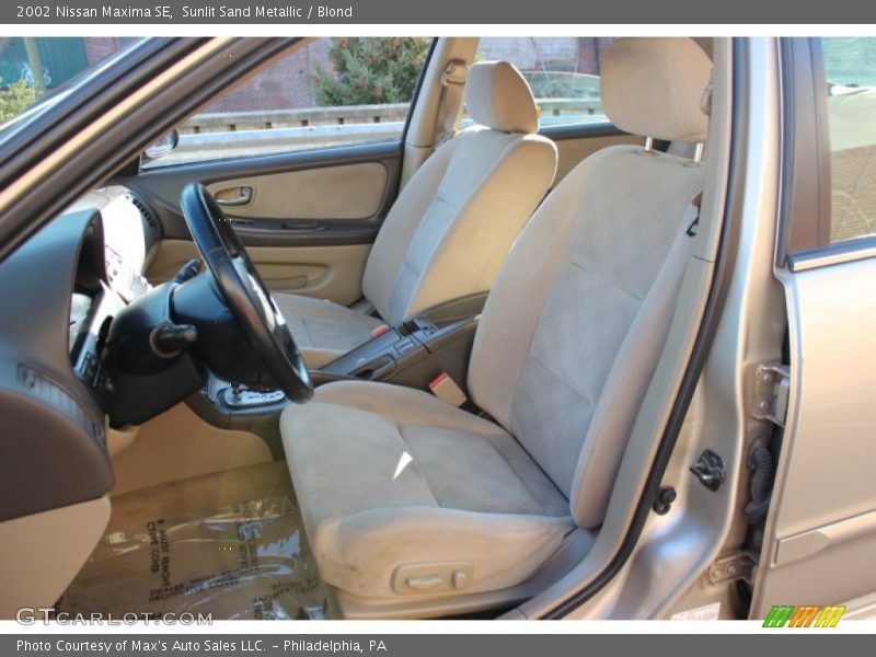 Sunlit Sand Metallic / Blond 2002 Nissan Maxima SE