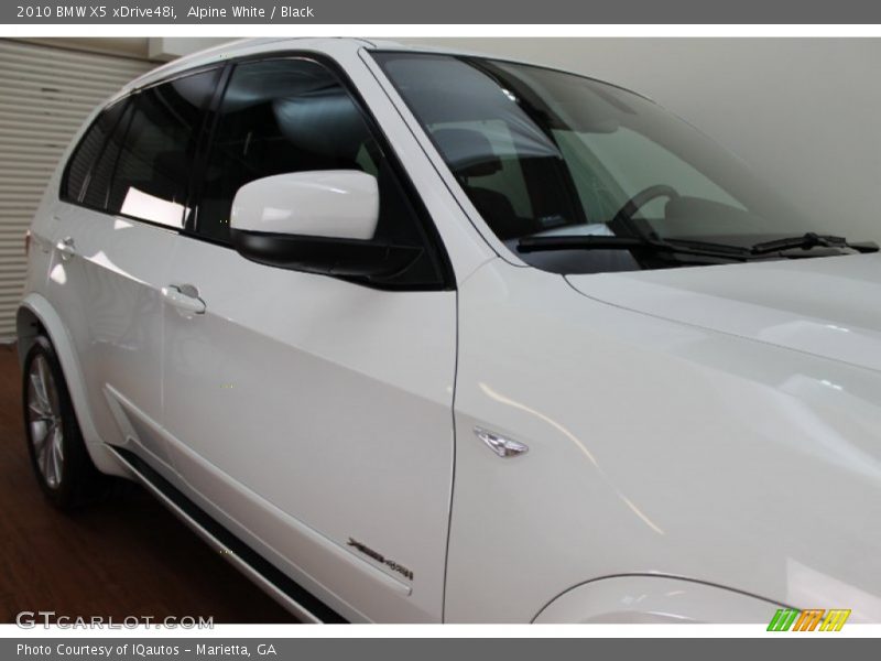 Alpine White / Black 2010 BMW X5 xDrive48i