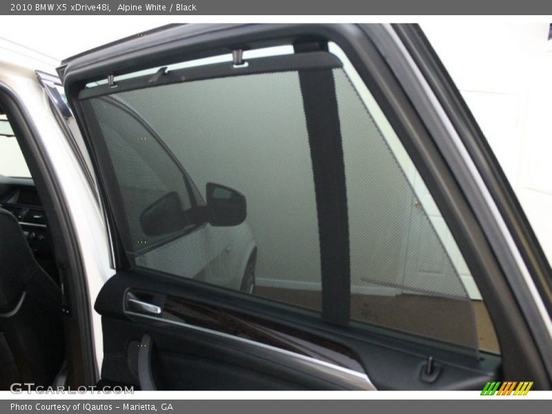 Alpine White / Black 2010 BMW X5 xDrive48i