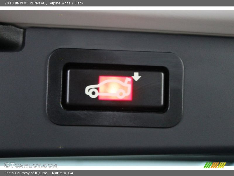 Alpine White / Black 2010 BMW X5 xDrive48i