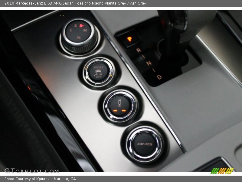 Controls of 2010 E 63 AMG Sedan