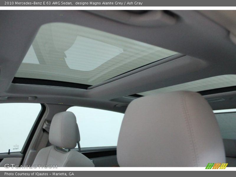 Sunroof of 2010 E 63 AMG Sedan