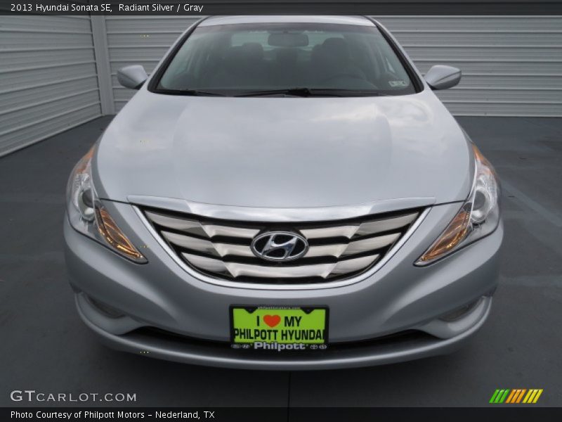 Radiant Silver / Gray 2013 Hyundai Sonata SE