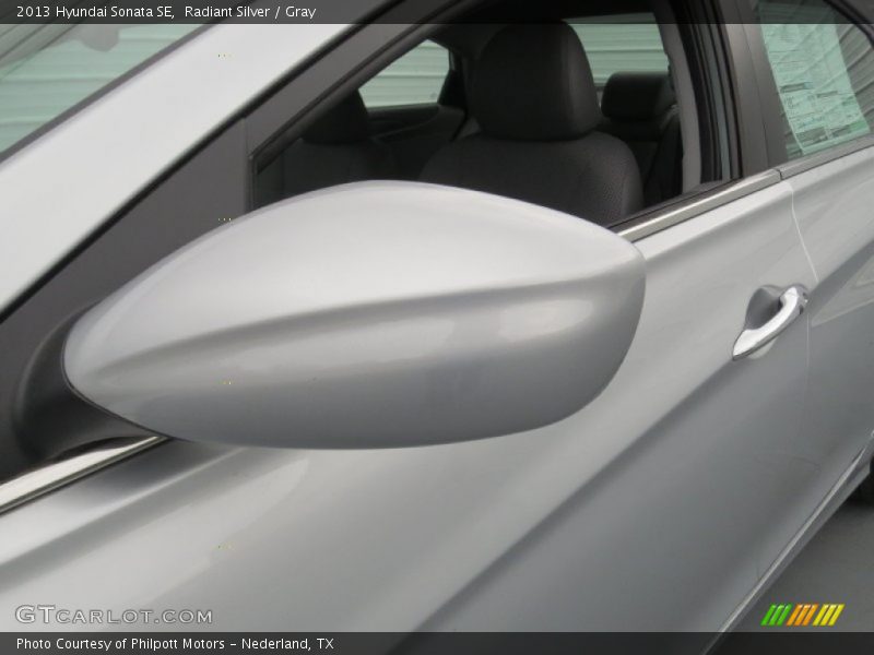 Radiant Silver / Gray 2013 Hyundai Sonata SE