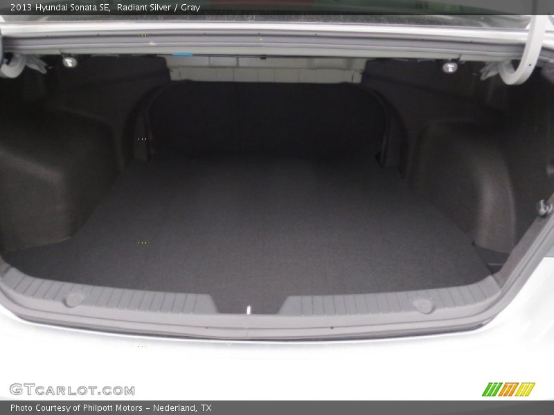 Radiant Silver / Gray 2013 Hyundai Sonata SE