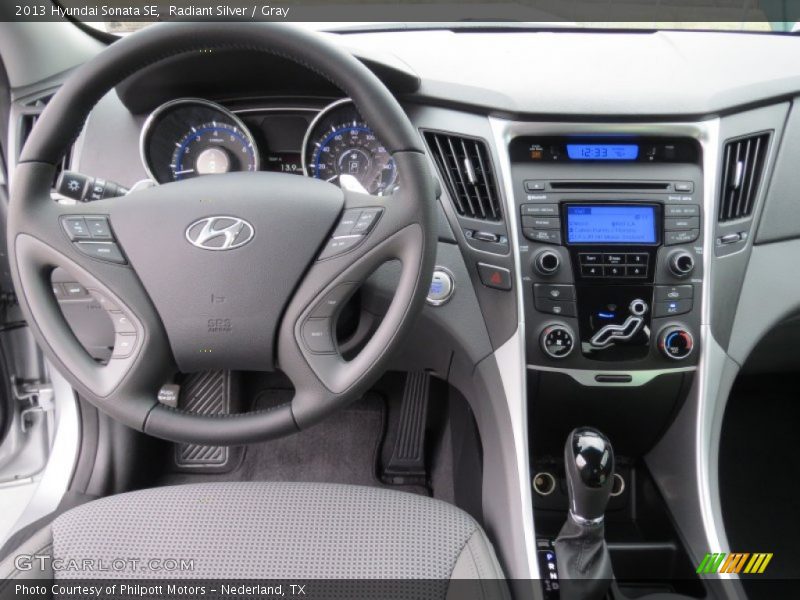 Radiant Silver / Gray 2013 Hyundai Sonata SE