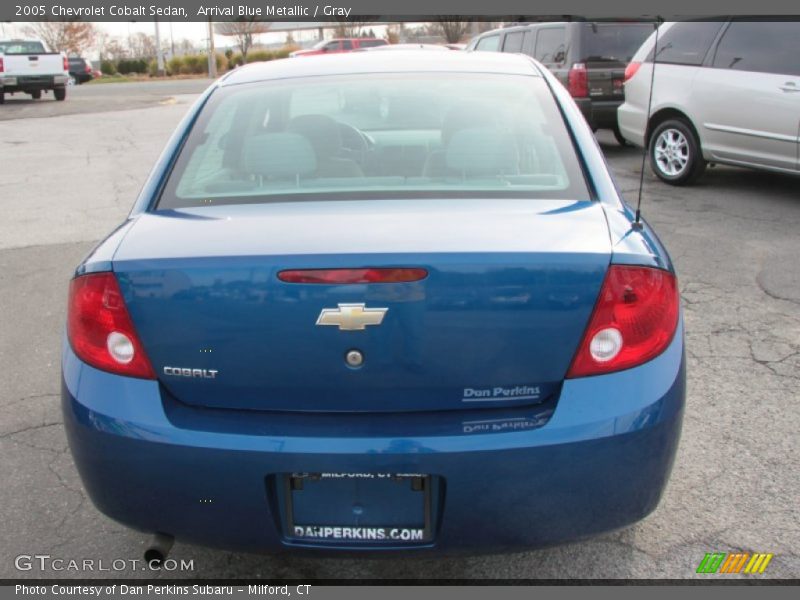 Arrival Blue Metallic / Gray 2005 Chevrolet Cobalt Sedan
