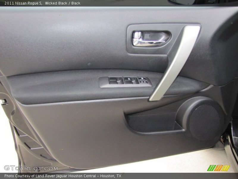 Wicked Black / Black 2011 Nissan Rogue S