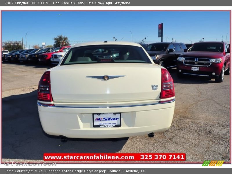 Cool Vanilla / Dark Slate Gray/Light Graystone 2007 Chrysler 300 C HEMI