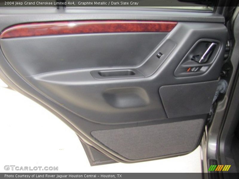 Door Panel of 2004 Grand Cherokee Limited 4x4