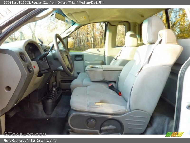Oxford White / Medium/Dark Flint 2004 Ford F150 XL Regular Cab 4x4