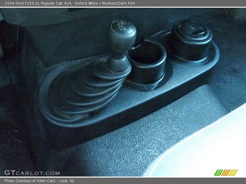 Oxford White / Medium/Dark Flint 2004 Ford F150 XL Regular Cab 4x4