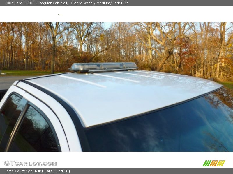 Oxford White / Medium/Dark Flint 2004 Ford F150 XL Regular Cab 4x4