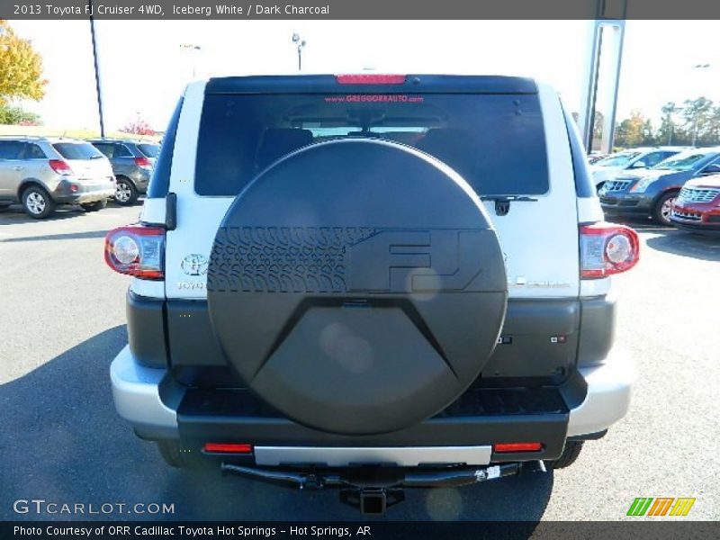 Iceberg White / Dark Charcoal 2013 Toyota FJ Cruiser 4WD