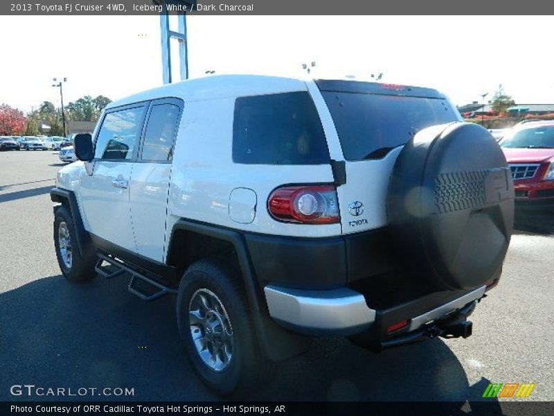 Iceberg White / Dark Charcoal 2013 Toyota FJ Cruiser 4WD