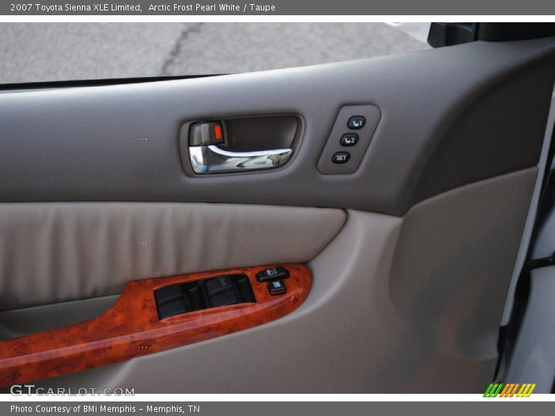 Arctic Frost Pearl White / Taupe 2007 Toyota Sienna XLE Limited