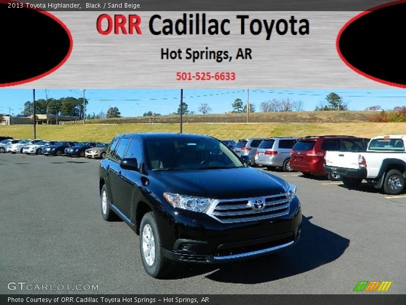 Black / Sand Beige 2013 Toyota Highlander