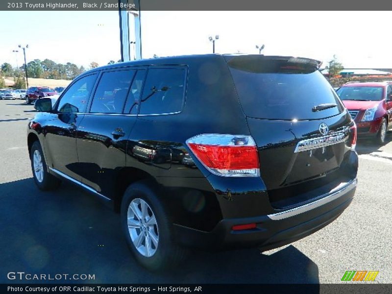 Black / Sand Beige 2013 Toyota Highlander