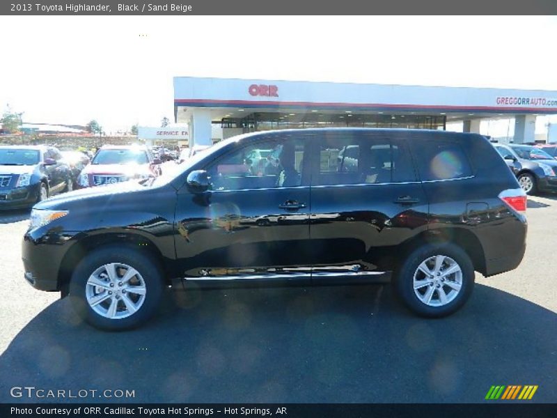 Black / Sand Beige 2013 Toyota Highlander