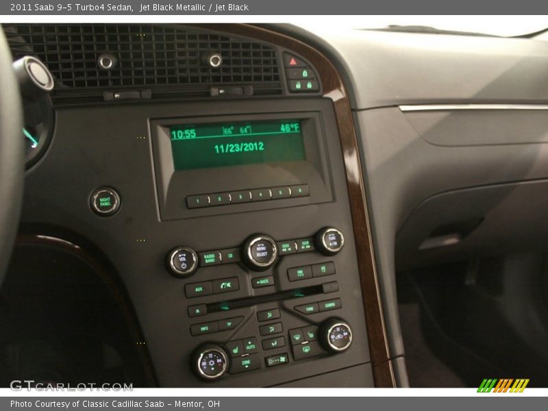 Controls of 2011 9-5 Turbo4 Sedan