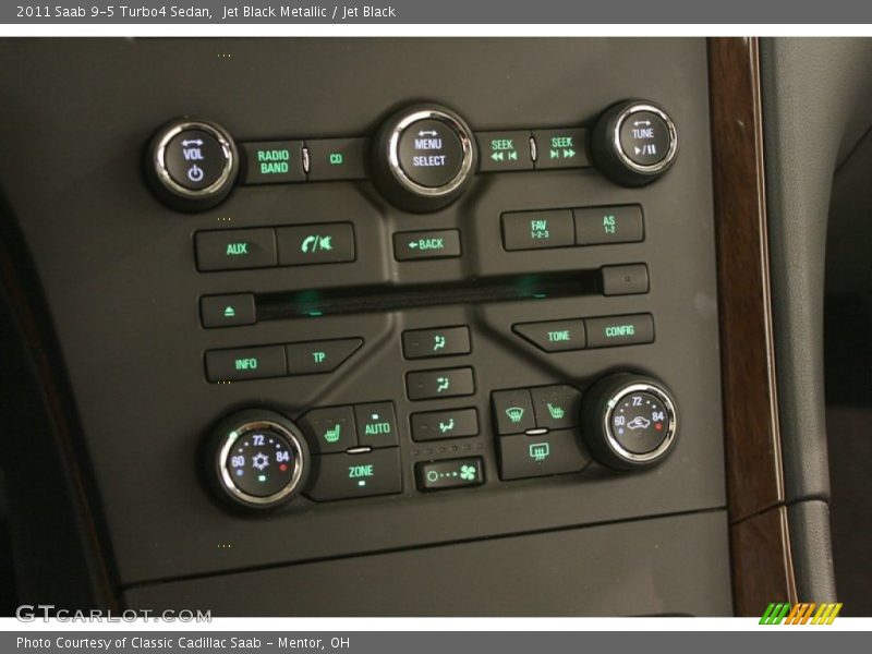 Controls of 2011 9-5 Turbo4 Sedan