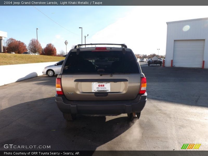 Light Khaki Metallic / Taupe 2004 Jeep Grand Cherokee Laredo