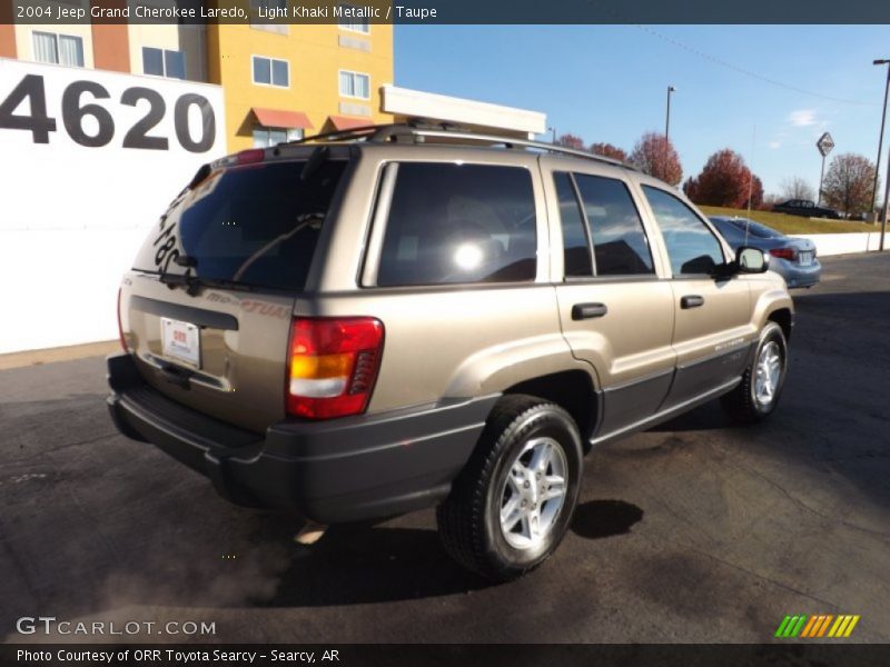 Light Khaki Metallic / Taupe 2004 Jeep Grand Cherokee Laredo